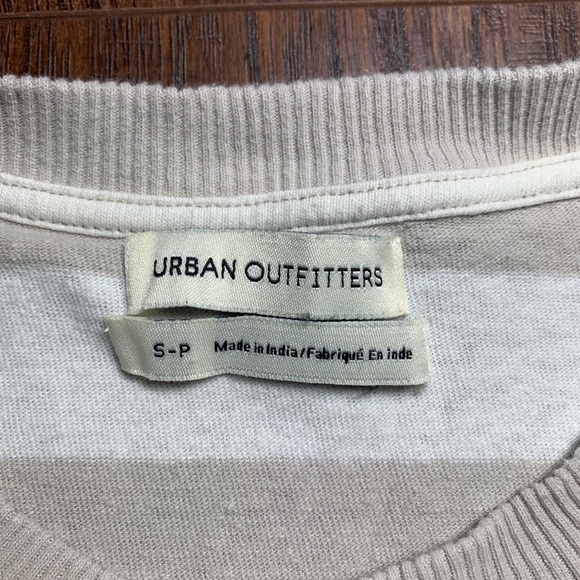 Urban Outfitters White/Tan Striped T-shirt - Picture 3 of 5